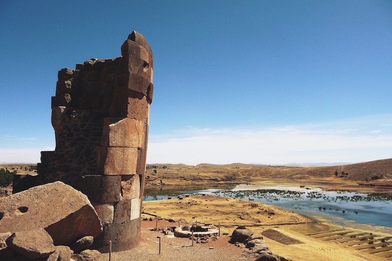 Sillustani: Puno's Pre- Incan Colla Chullpas, Lake Titicaca Sillustani Package Tour (2 Days)