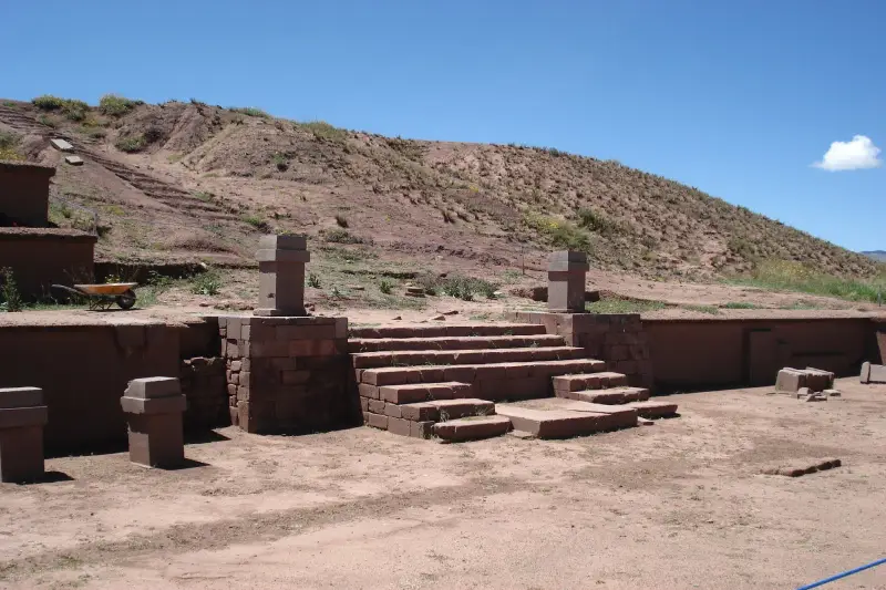 explore La Paz tiawanaku ruins