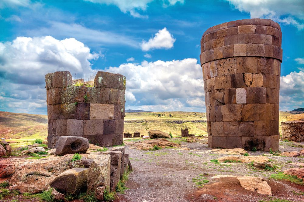 Lake Titicaca Sillustani Package Tour (2 Days)