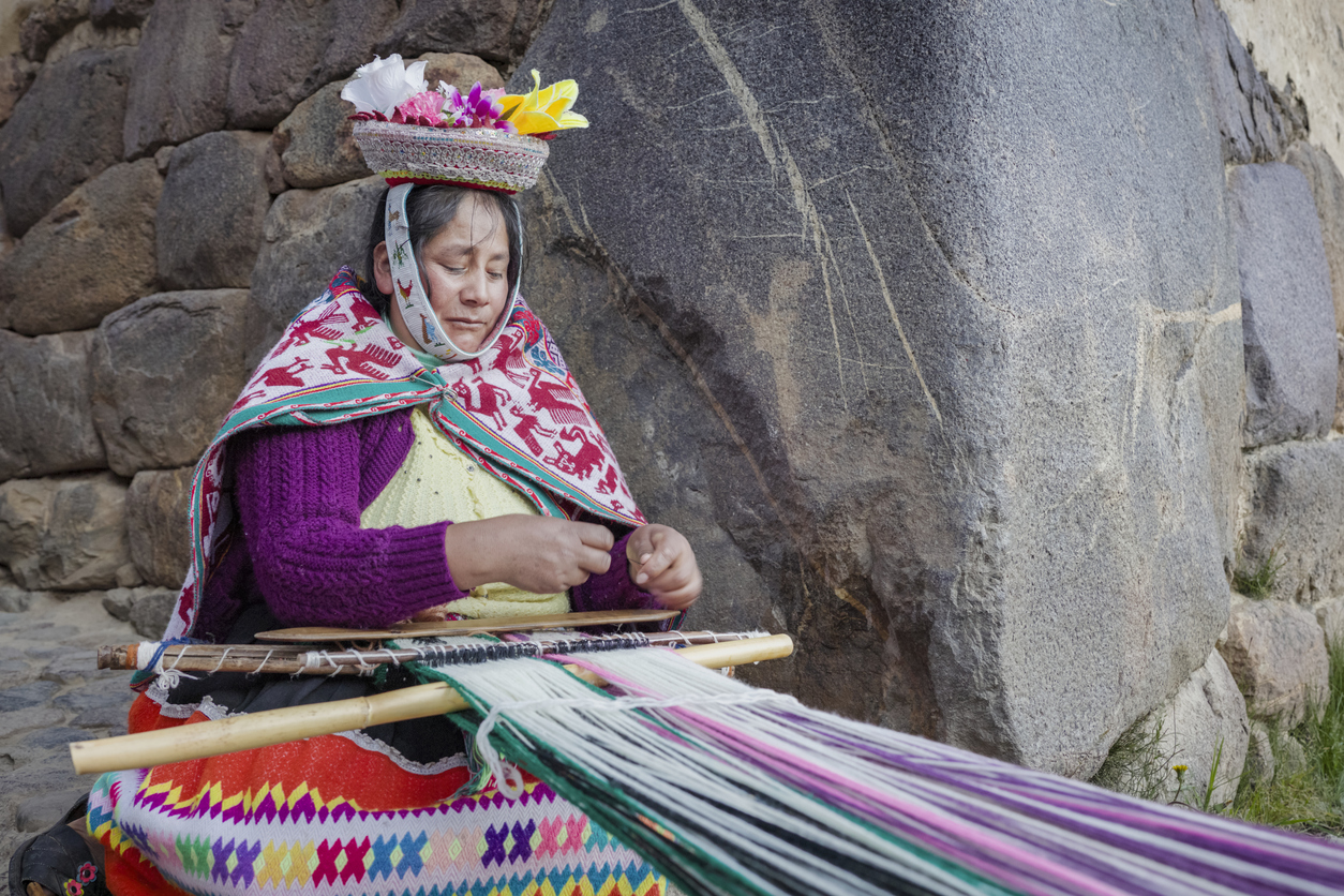 Peruvian woman weaving in Ollantaytambo, Urubamba Valley